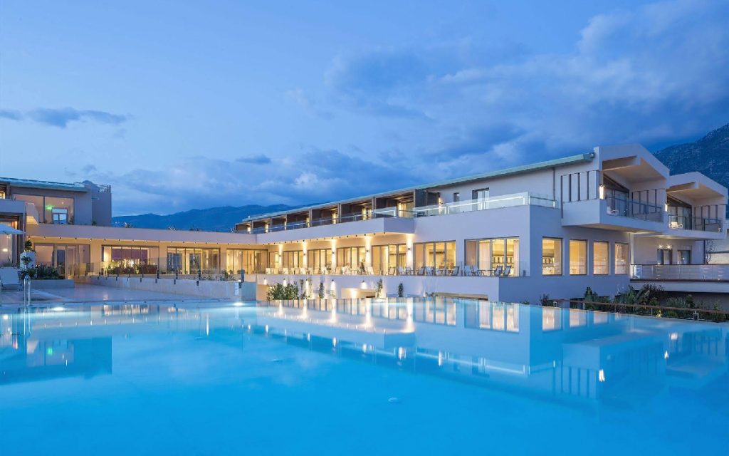 Athens Airport ATH to Horizon Blu Boutique Hotel